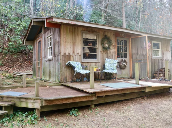 541 Goose Creek Run NE, Check, VA 24072