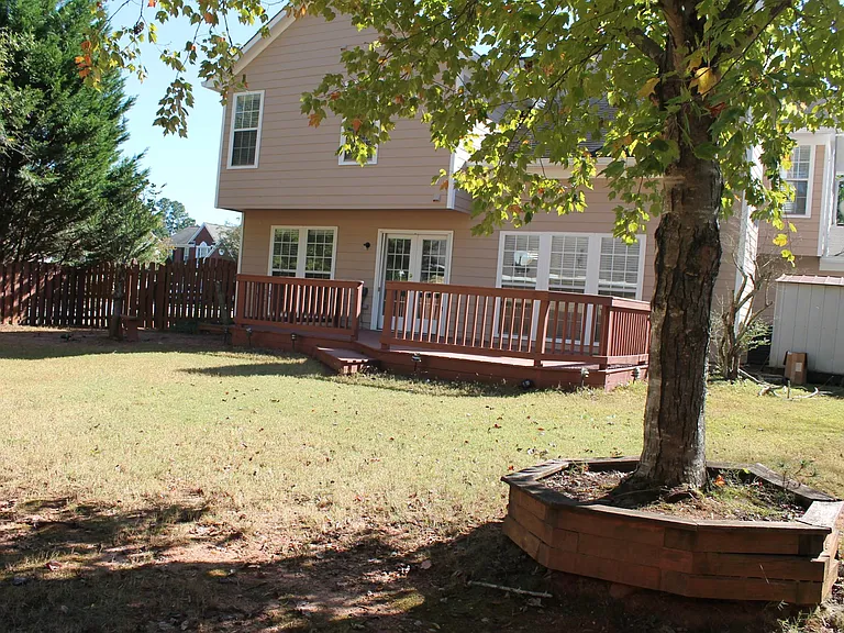 2470 Lunetta Ln — Photo 5
