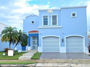 690 Avenue Las Palmas, Vega Alta, PR 00692