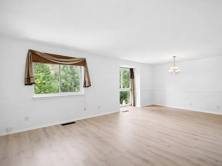 9923 Lake Landing Rd — Photo 7
