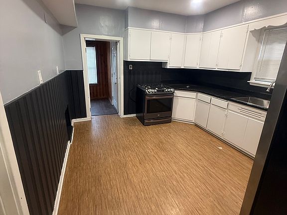 5th image of 5711 N Campbell Ave APT 2