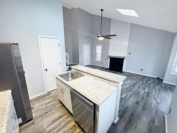 3rd image of 6139 Stockade Ct