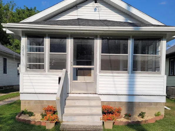 2229 Forest Ave, Lansing, MI 48910