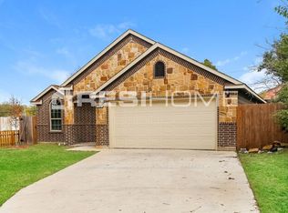 2708 Chestnut Ave, Fort Worth, TX 76164