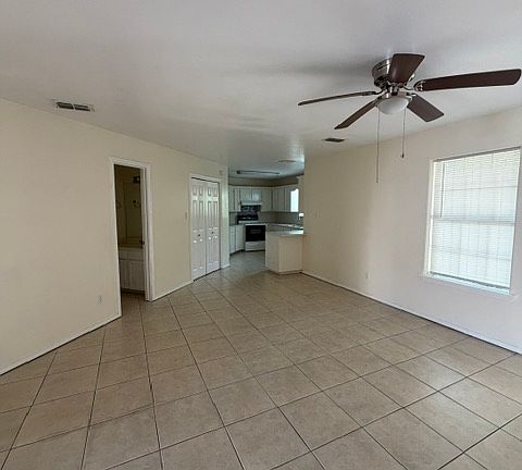 4th image of 2218 S Tourist Dr #G