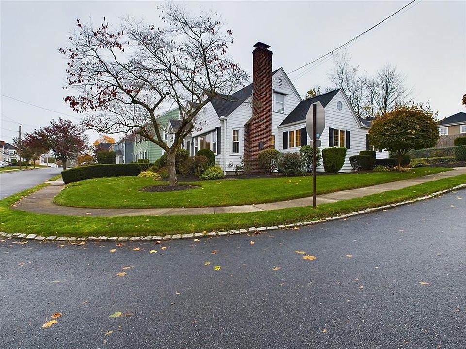 46 Mauran St, Cranston, RI 02910 Zillow