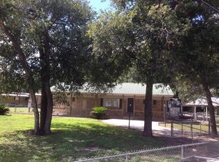 906 Elm Grove Rd, Seguin, TX 78155