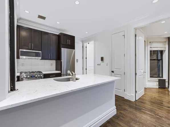 552 Broome Street image 1 of 17