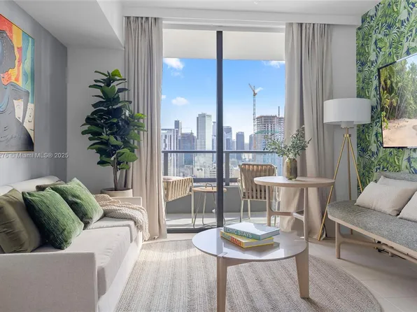 159 NE 6th St, Miami, FL