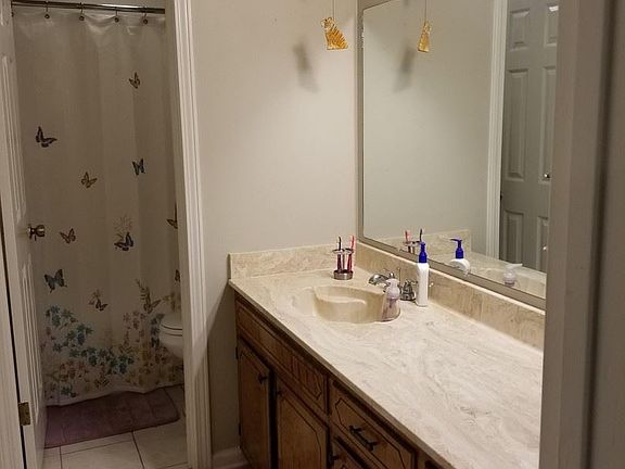 5th image of 1820 Carolyn Sue Dr APT Q