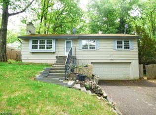 87 Alpine Trl, Sparta, NJ 07871