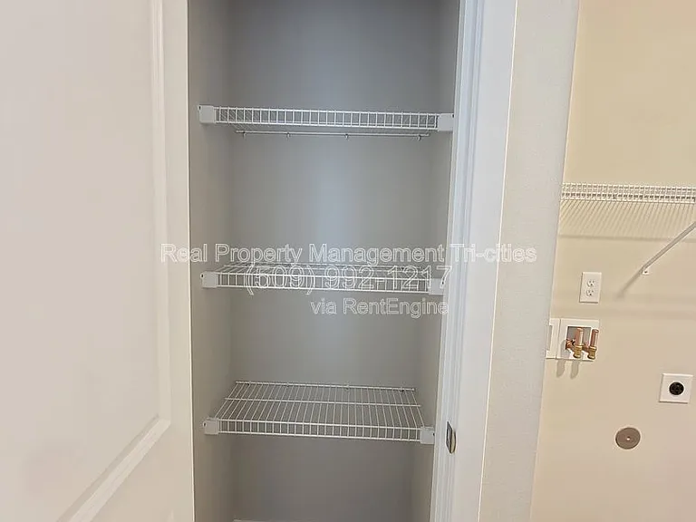 7752 Ranchland Ln — Photo 23