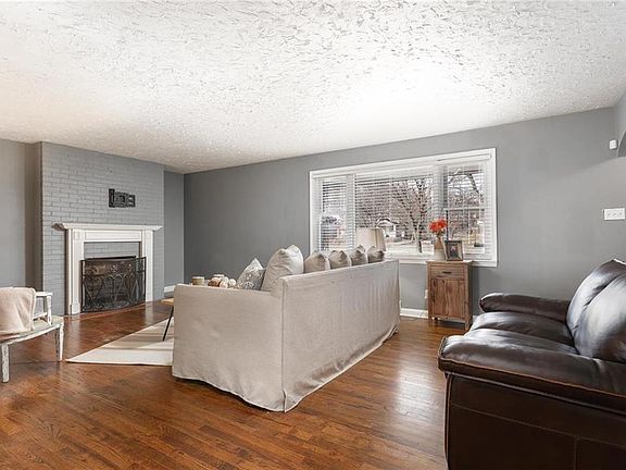 3rd image of 6167 Paseo Blvd