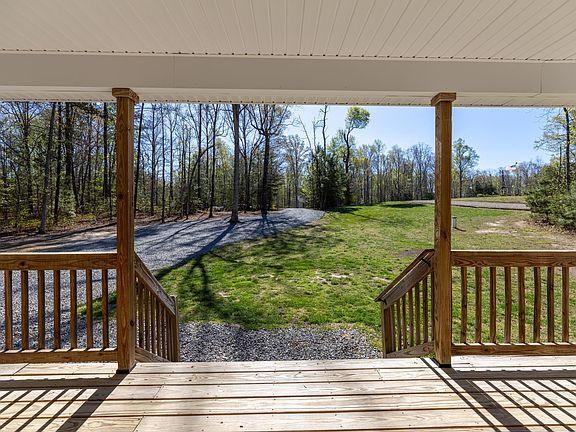 2nd image of 270 Winding Ridge Way