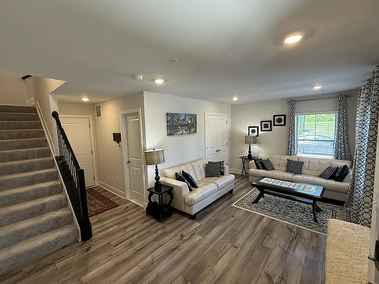 3500 Thalweg Ln — Photo 3