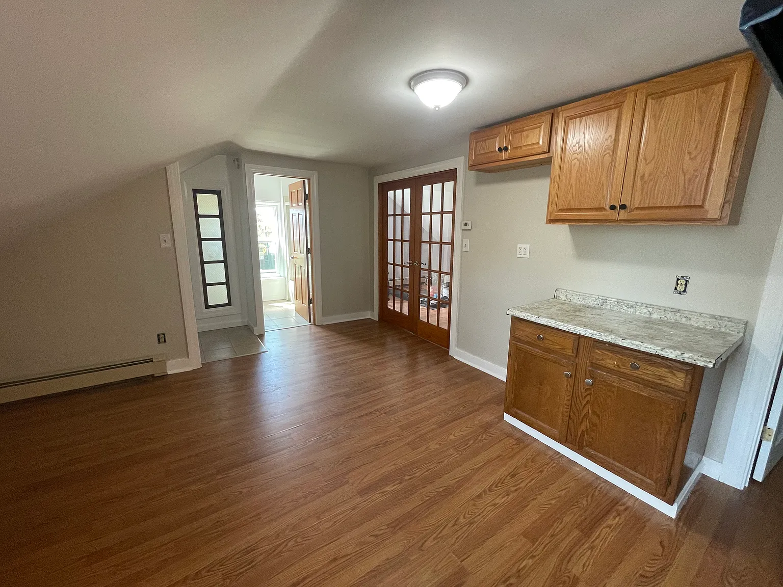 1 bed, 750 sqft, $1,800 — Photo 3