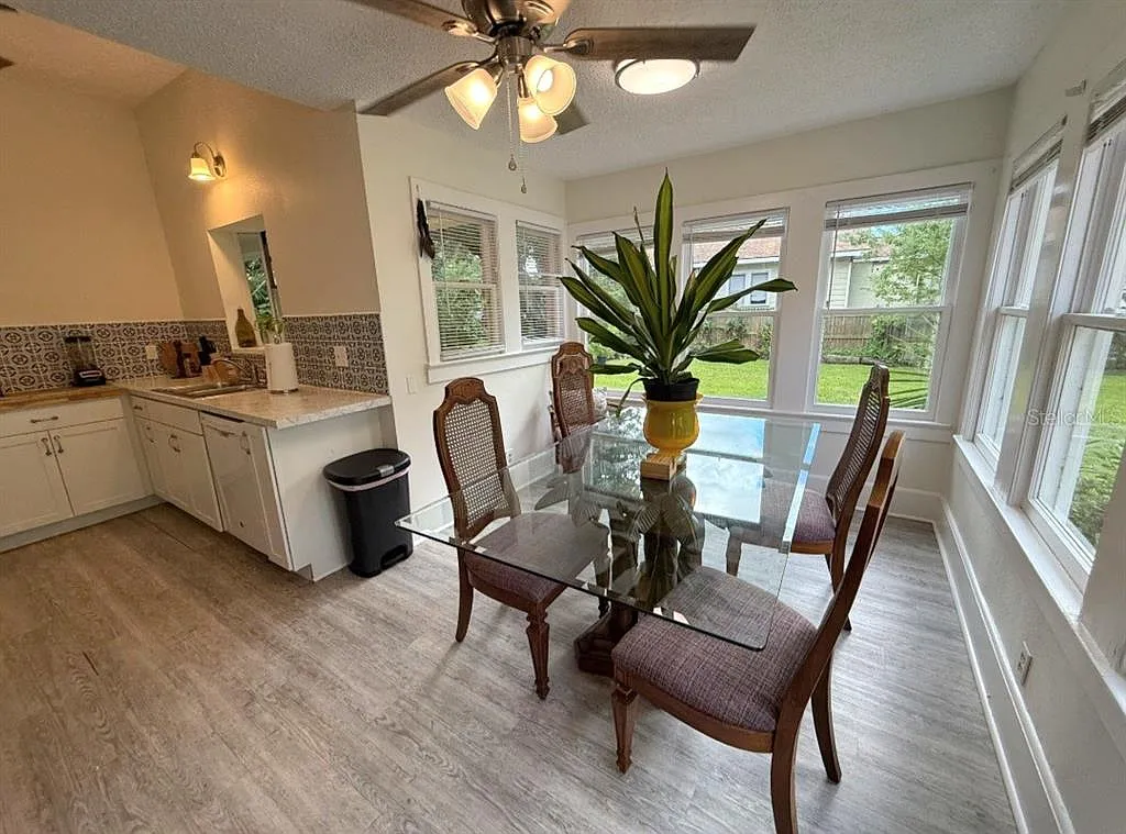 3 bed, 4.0 bath, 1500 sqft, $3,000 — Photo 4