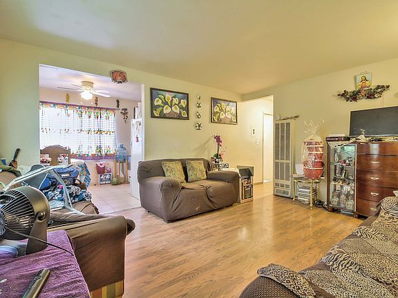 4th image of 1412 Carnelian Dr