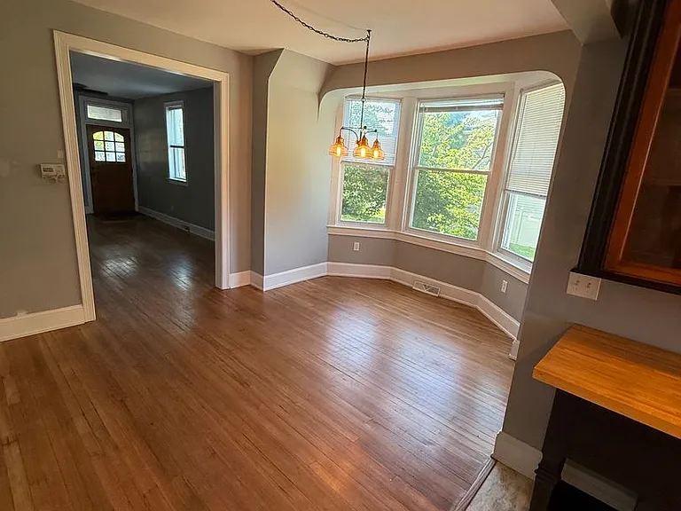 21 N Kershaw St — Photo 7