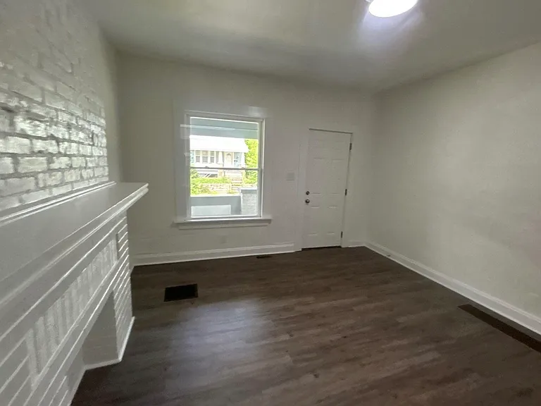 155 E Woodrow Ave — Photo 2