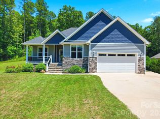 4072 Barbrick St, Sherrills Ford, NC 28673