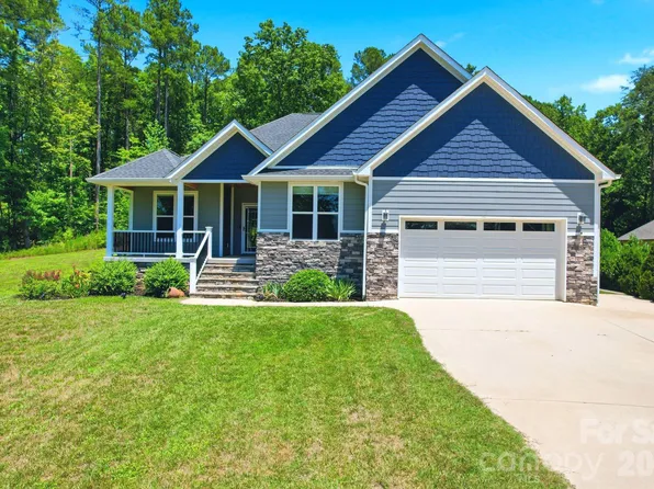 4072 Barbrick St, Sherrills Ford, NC 28673