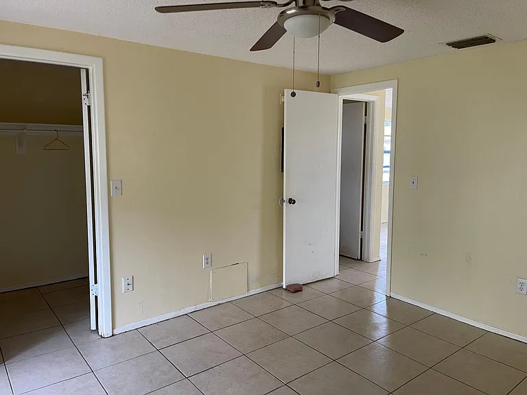 5424 James St #5424 — Photo 9