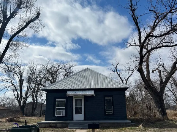 525 Carey St, Hutchinson, KS 67501