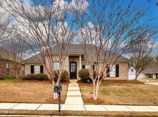 300 Silver Tree Ln, Pearl, MS 39208