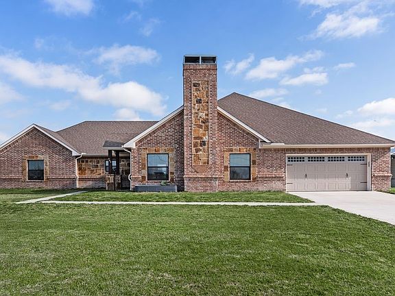 3rd image of 461 Pearson Ranch Rd