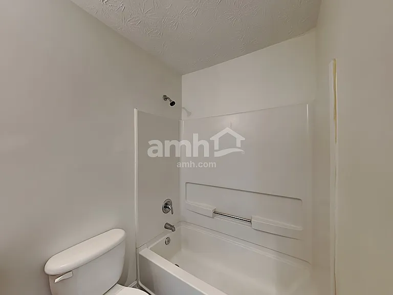 2521 Fairstone Ave — Photo 18