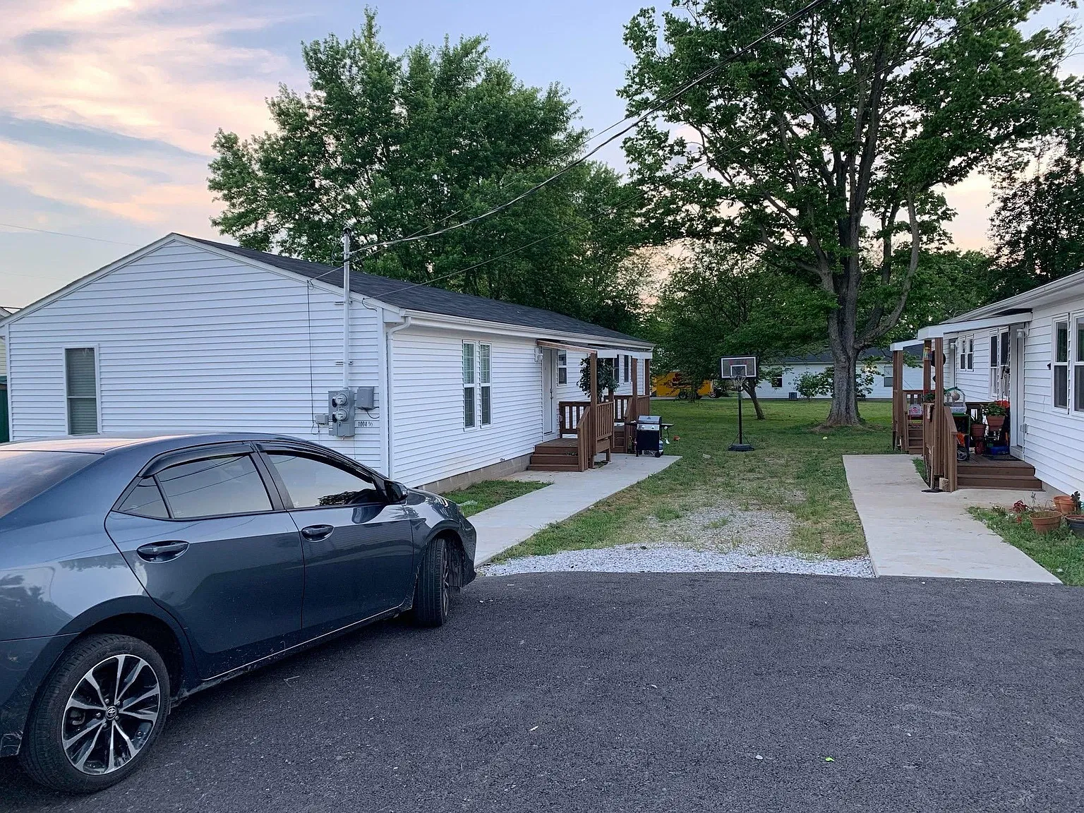2 bed, 760 sqft, $900 — Photo 2