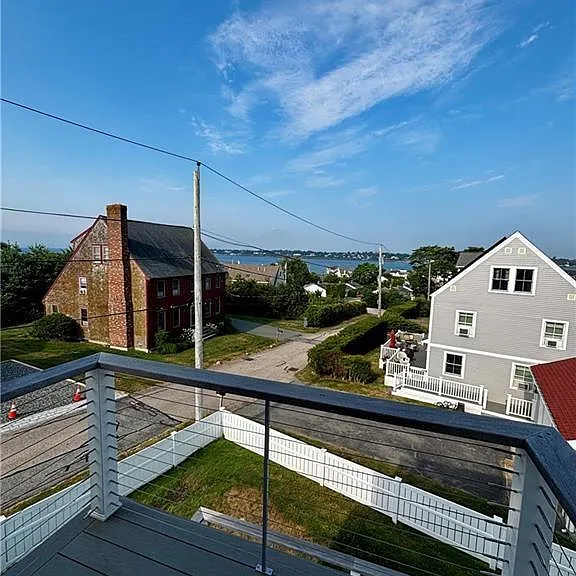 433 Wolcott Ave — Photo 22