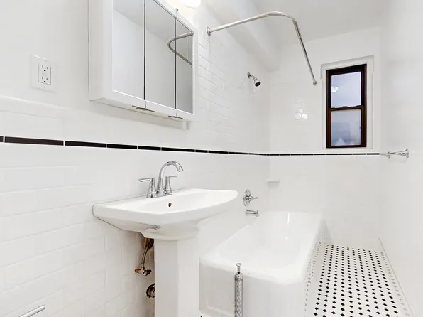 2835 Bedford Avenue image 8 of 9