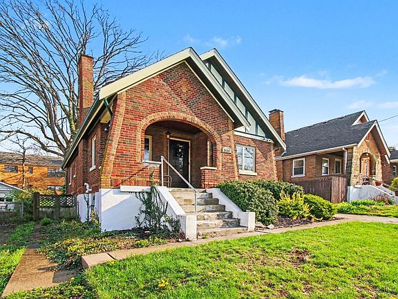 3rd image of 3058 Penrose Pl
