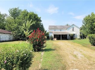 302 E Spruce St, Redfield, KS 66769
