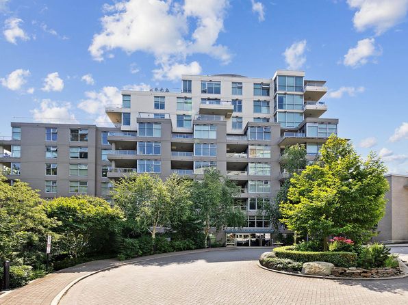 9262 University Cres #101, Burnaby, BC V5A 0A4