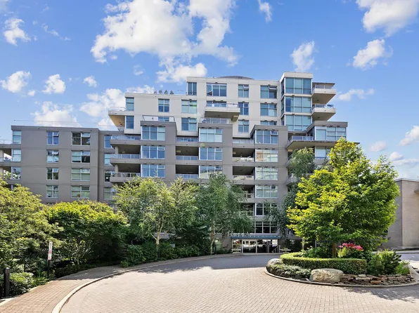9262 University Cres #101, Burnaby, BC V5A 0A4