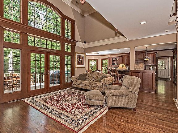 3rd image of 17128 Bridgeway Dr