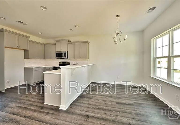 293 McCrady Dr — Photo 10