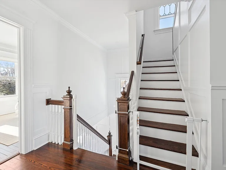 65 Herrick Rd — Photo 17