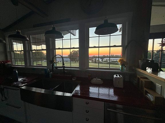 5th image of 616 Sheldon Road