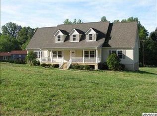 833 Myrtle Clark Kelly Rd, Mount Holly, NC 28120