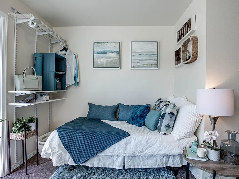 Studio Apartments near Fremont and Wallingford — Photo 2