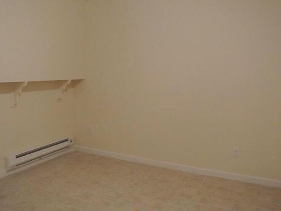 2nd image of 412 Turneur Ave