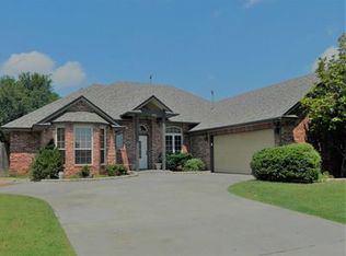 913 Vickery Ave, Yukon, OK 73099