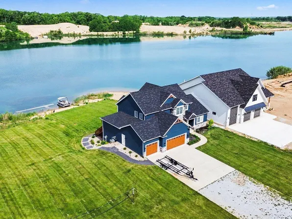 1872 Barron Lake Rd, Niles, MI 49120