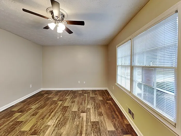 1811 Wendell Way — Photo 4
