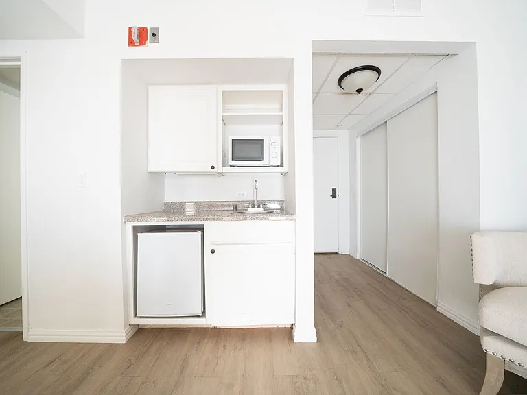 Manor Independent Living — Photo 7