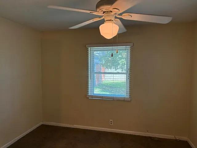 1 bed, 200 sqft, $700 — Photo 2